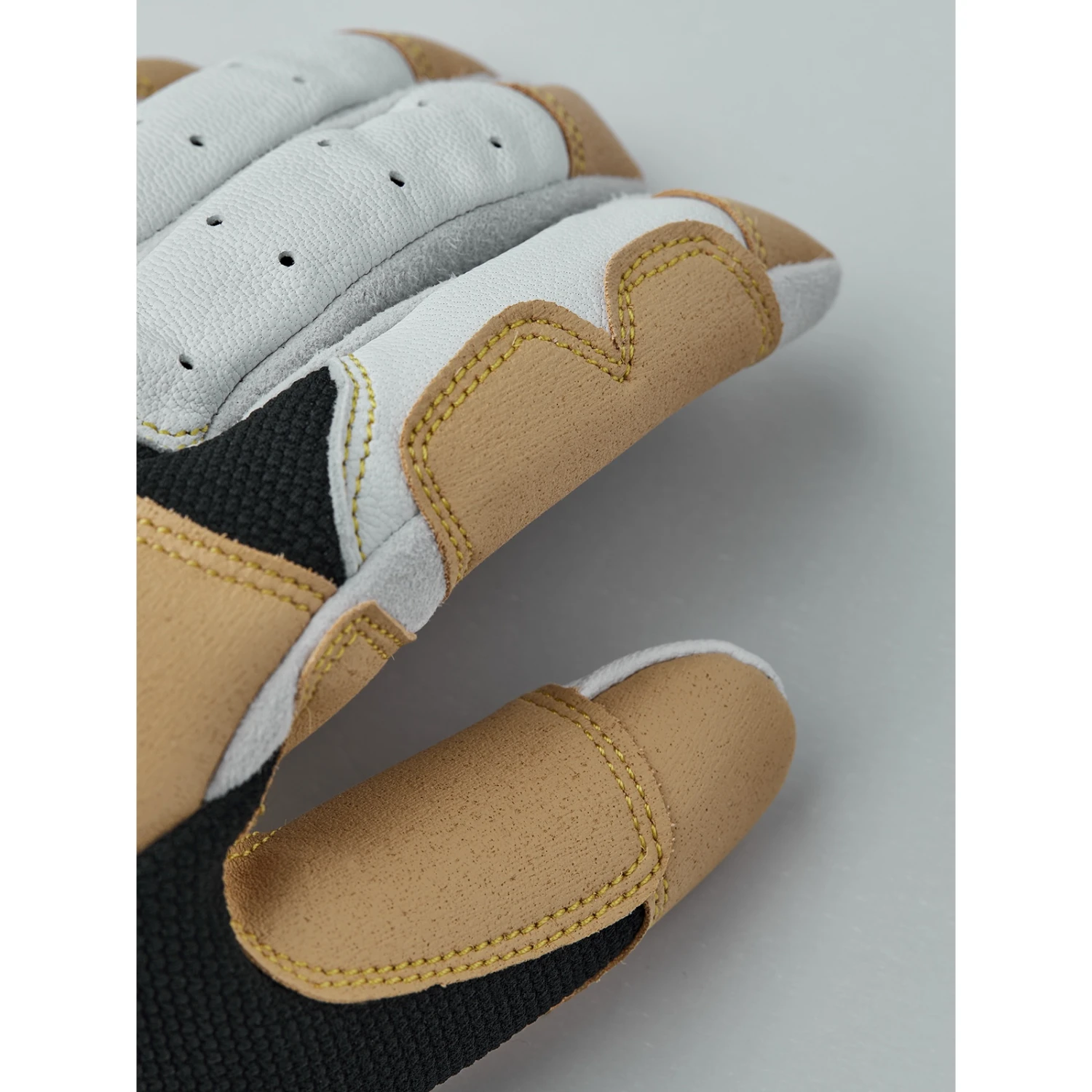 Hestra Climbers Long - 5 Finger Gloves - offwhite / black Hestra Climbers Long - 5 Finger Gloves - Offwhite / Black -Hestra hestra climbers long 5 finger gloves offwhite black 2 1441037